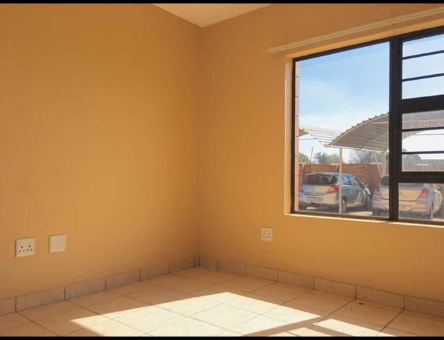 1 BEDROOM APARTMENT FOR SALE IN HONEYPARK
